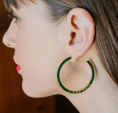 We 💗 earrings!!
