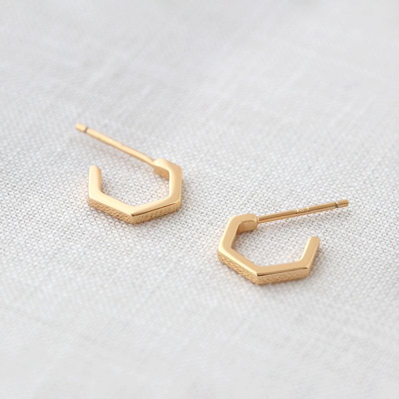 Kris Nations Bar Dash Stud Earrings in Gold